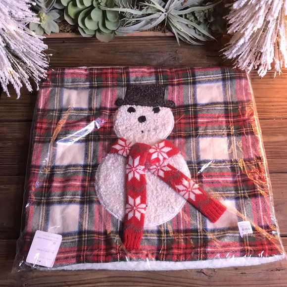 Pottery Barn Cute and Cuddly Archie The Snowman Applique Plaid Pillow Cover ☃️ - Picture 4 of 16